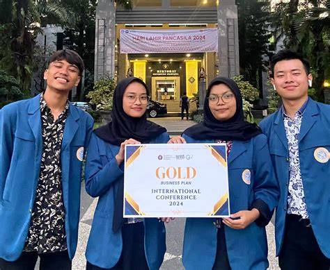 Mahasiswa Indonesia Raih Prestasi Internasional Lewat Riset Energi Terbarukan